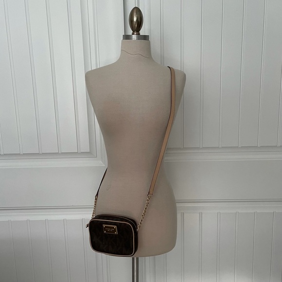 Michael Kors Logo Crossbody - Picture 2 of 11